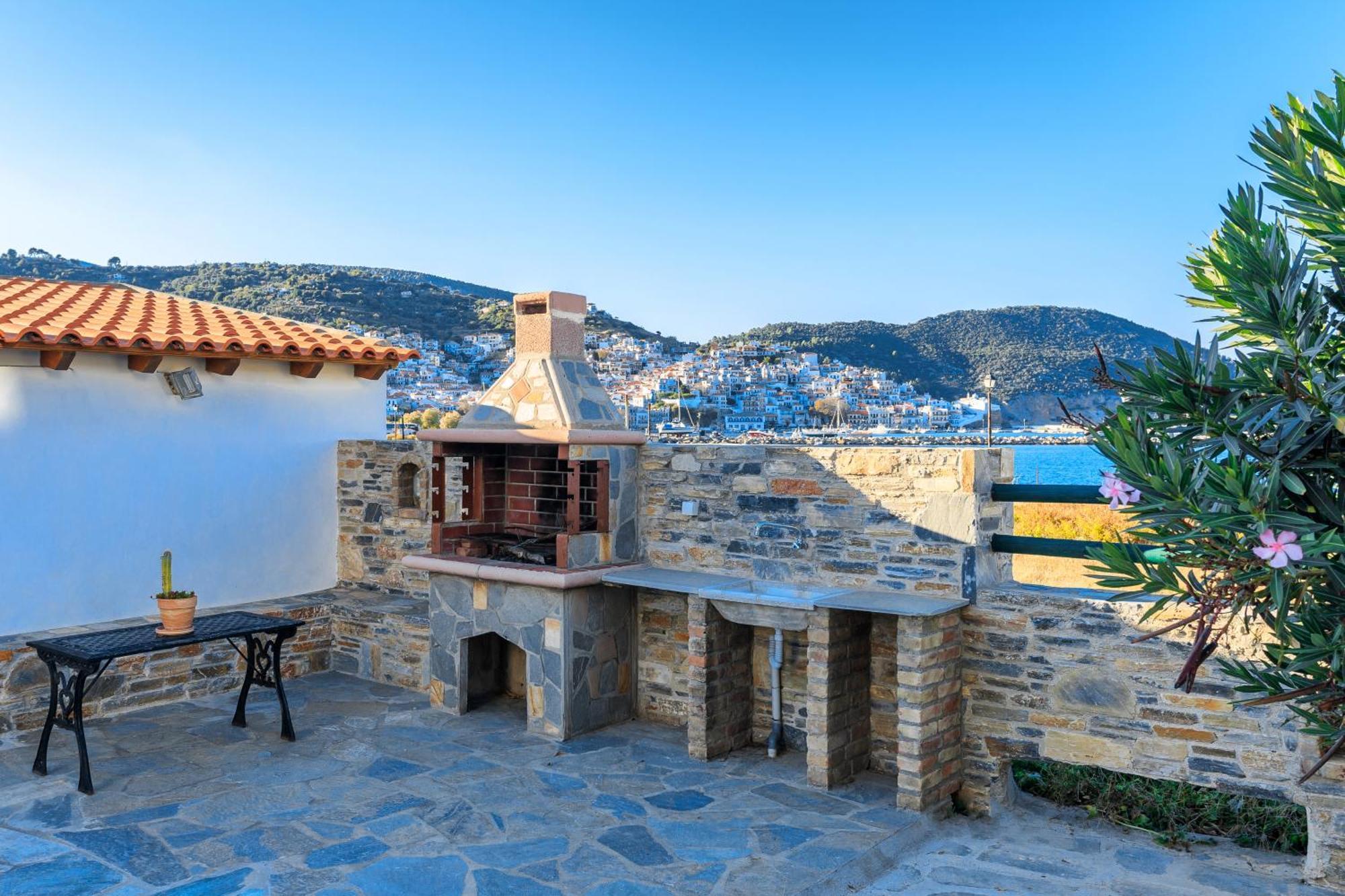 Nikolaos Studios Apartments Скопелос Екстериор снимка