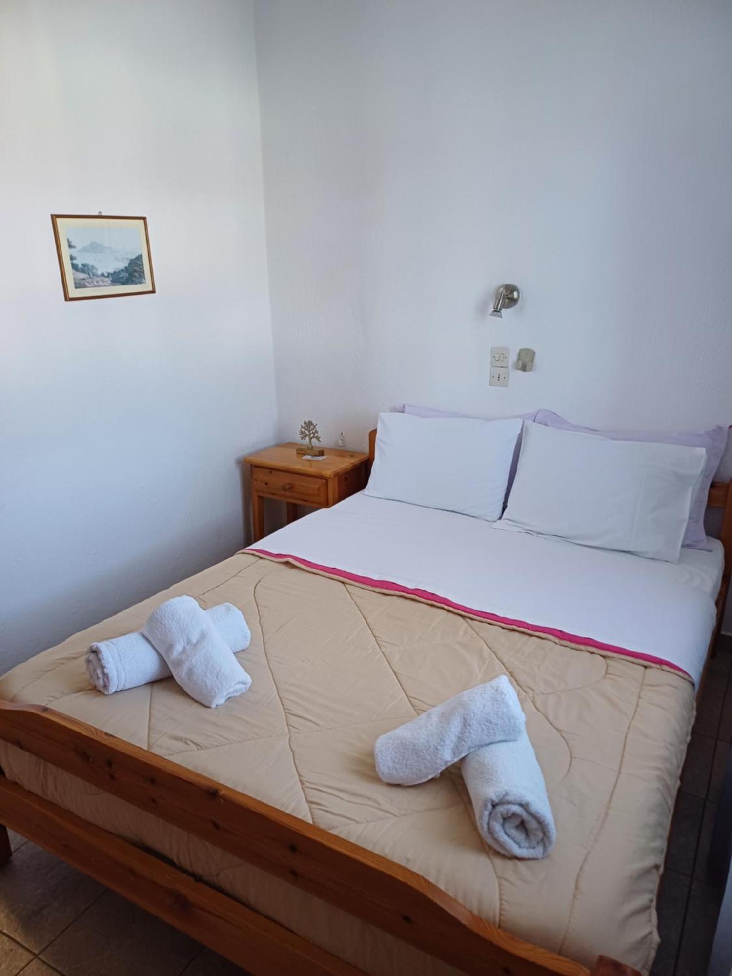 Nikolaos Studios Apartments Скопелос Екстериор снимка