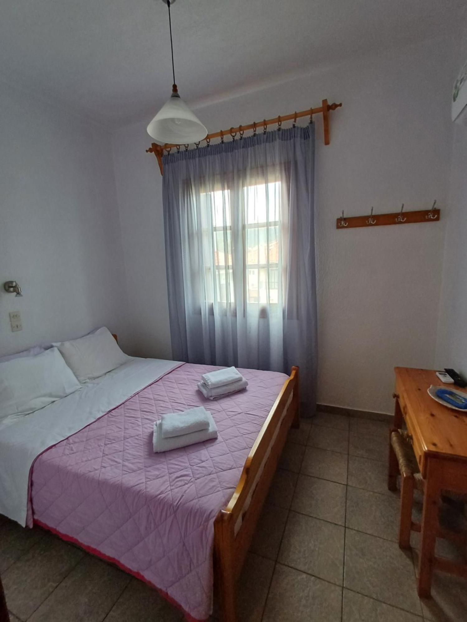 Nikolaos Studios Apartments Скопелос Екстериор снимка