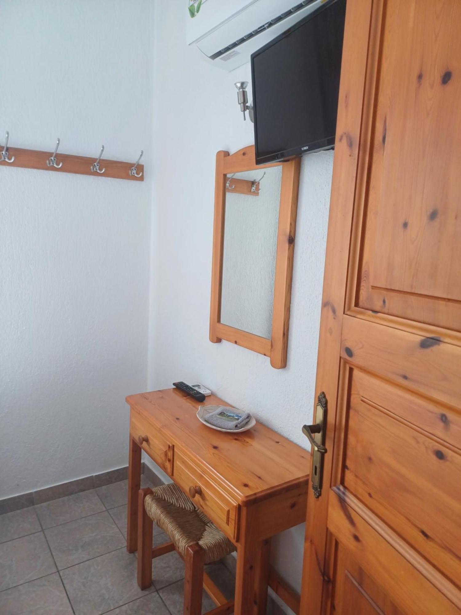 Nikolaos Studios Apartments Скопелос Екстериор снимка