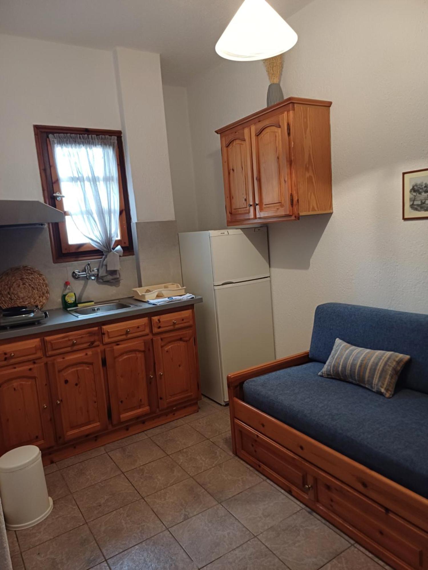 Nikolaos Studios Apartments Скопелос Екстериор снимка