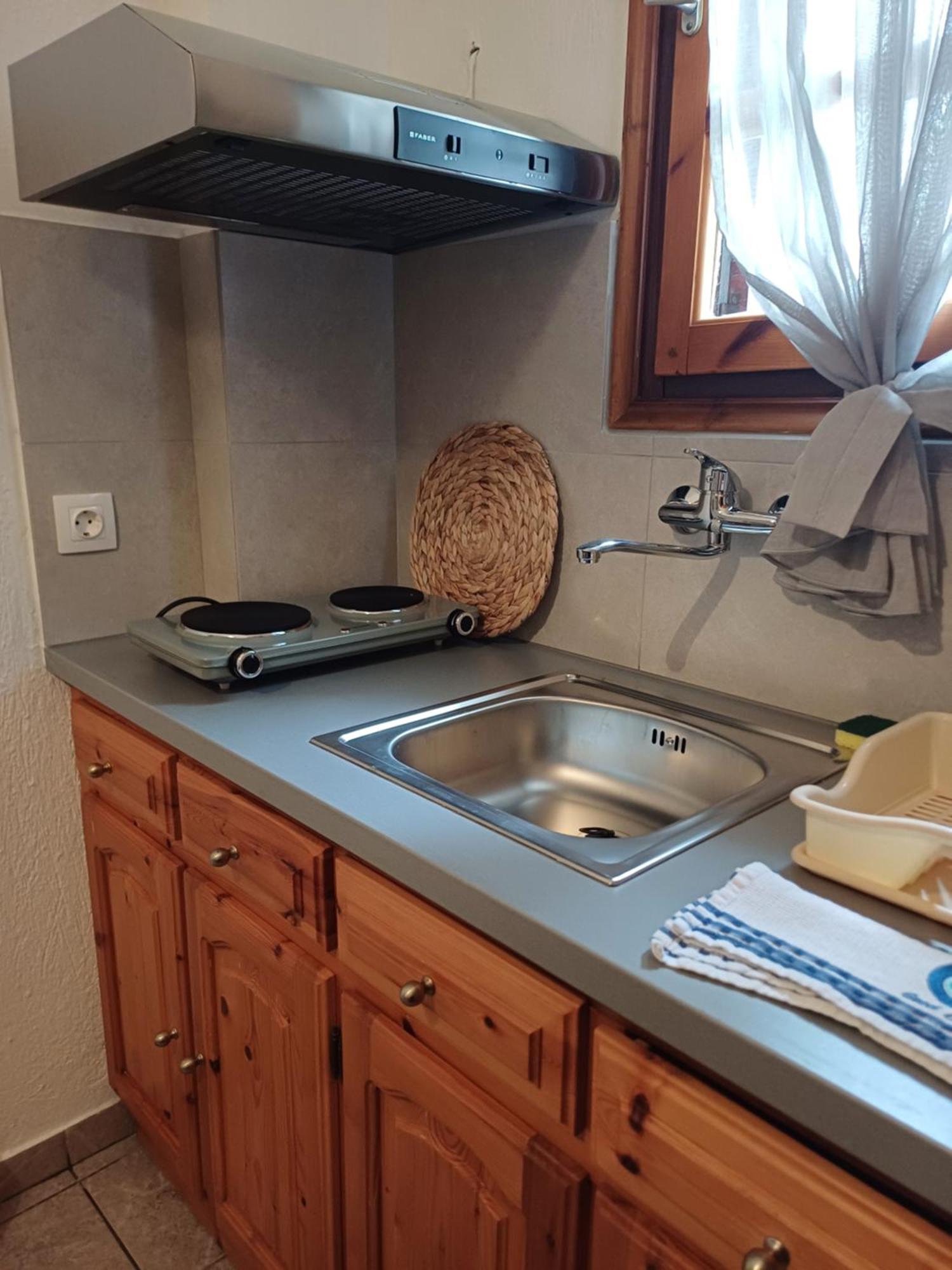 Nikolaos Studios Apartments Скопелос Екстериор снимка