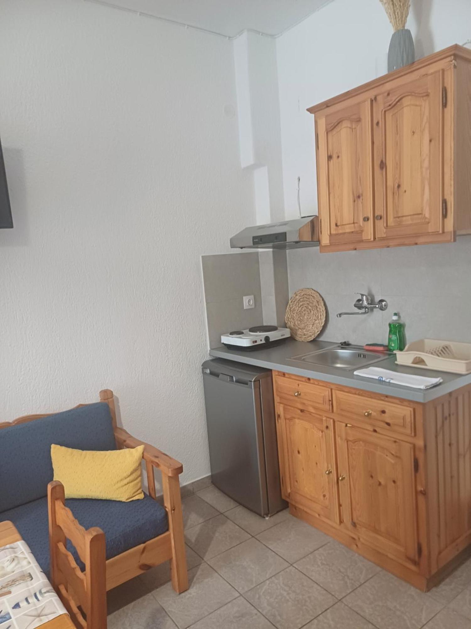 Nikolaos Studios Apartments Скопелос Екстериор снимка